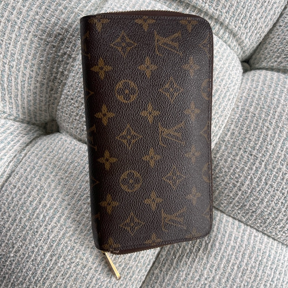 Louis Vuitton Wallet